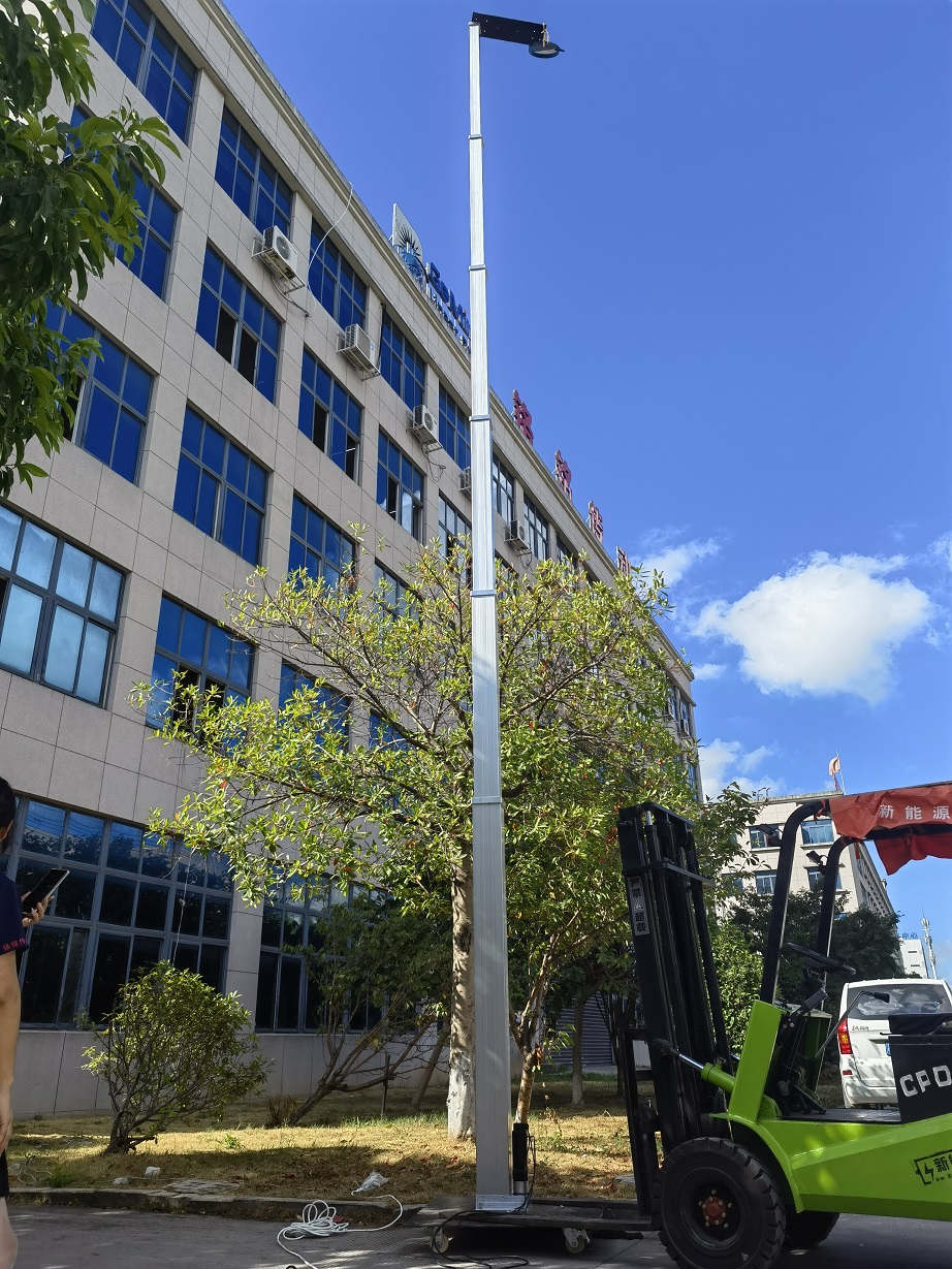 GeMinG series Electric Mechanical Screw Screw mechanism Mast Systems are an innovative and unique class of high performing telescopic tower solutions. 